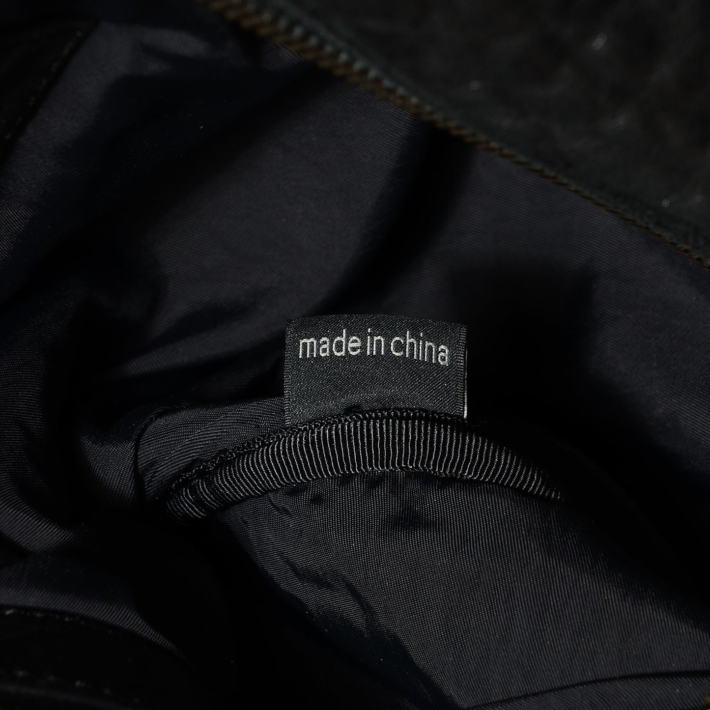 Pebbled Lambskin Rocco Black Matte Black Hardware