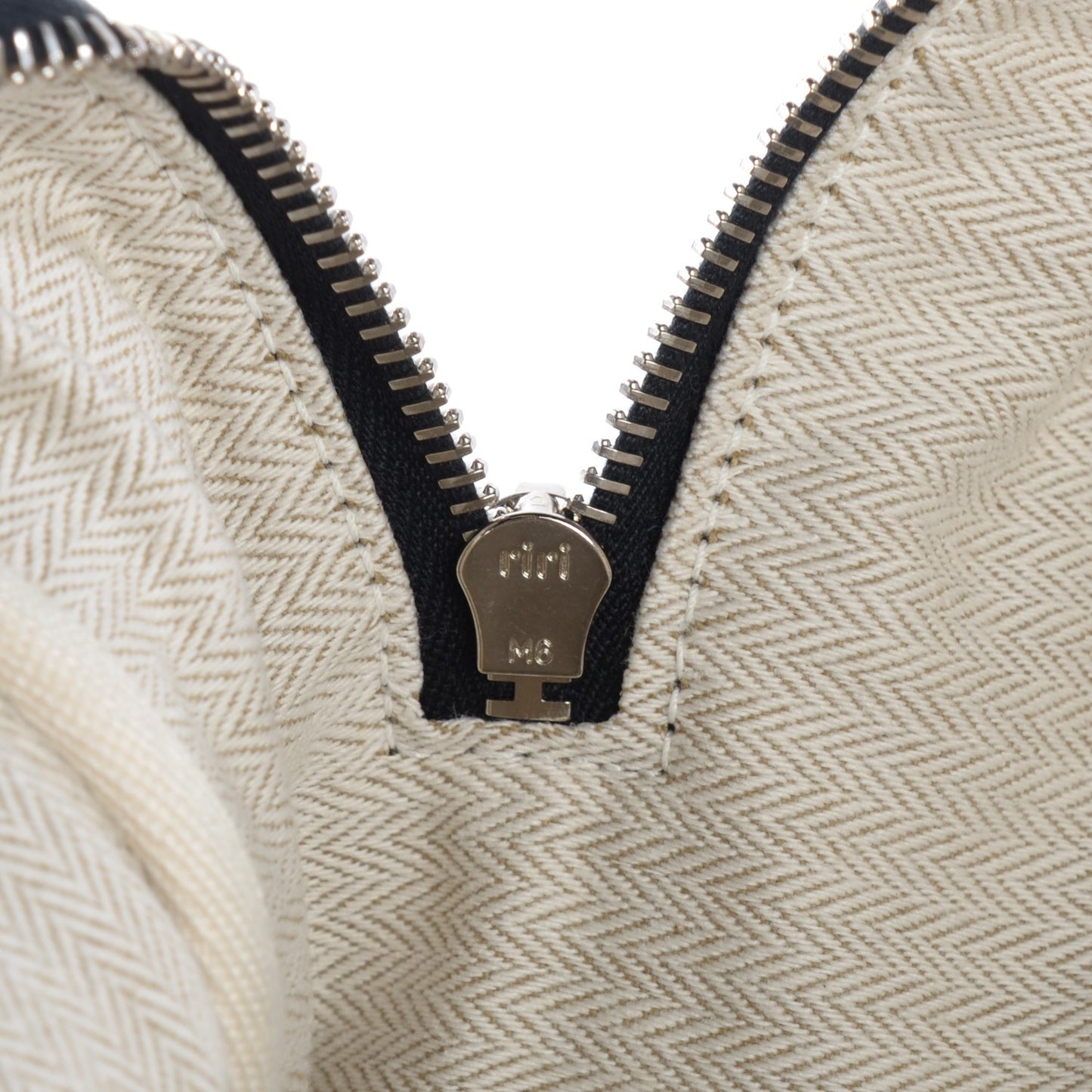 Taurillon Clemence Victoria II 35 Black