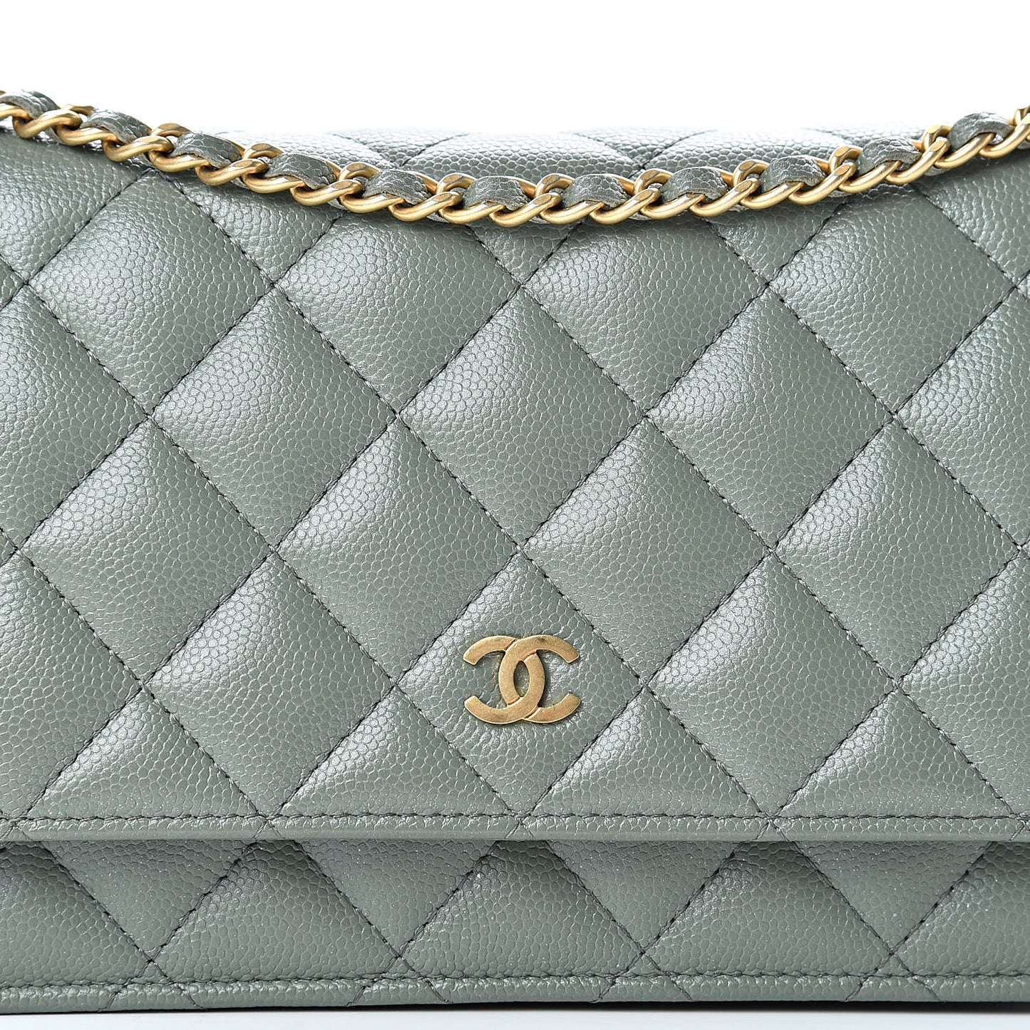 Iridescent Caviar Quilted Wallet On Chain WOC Green