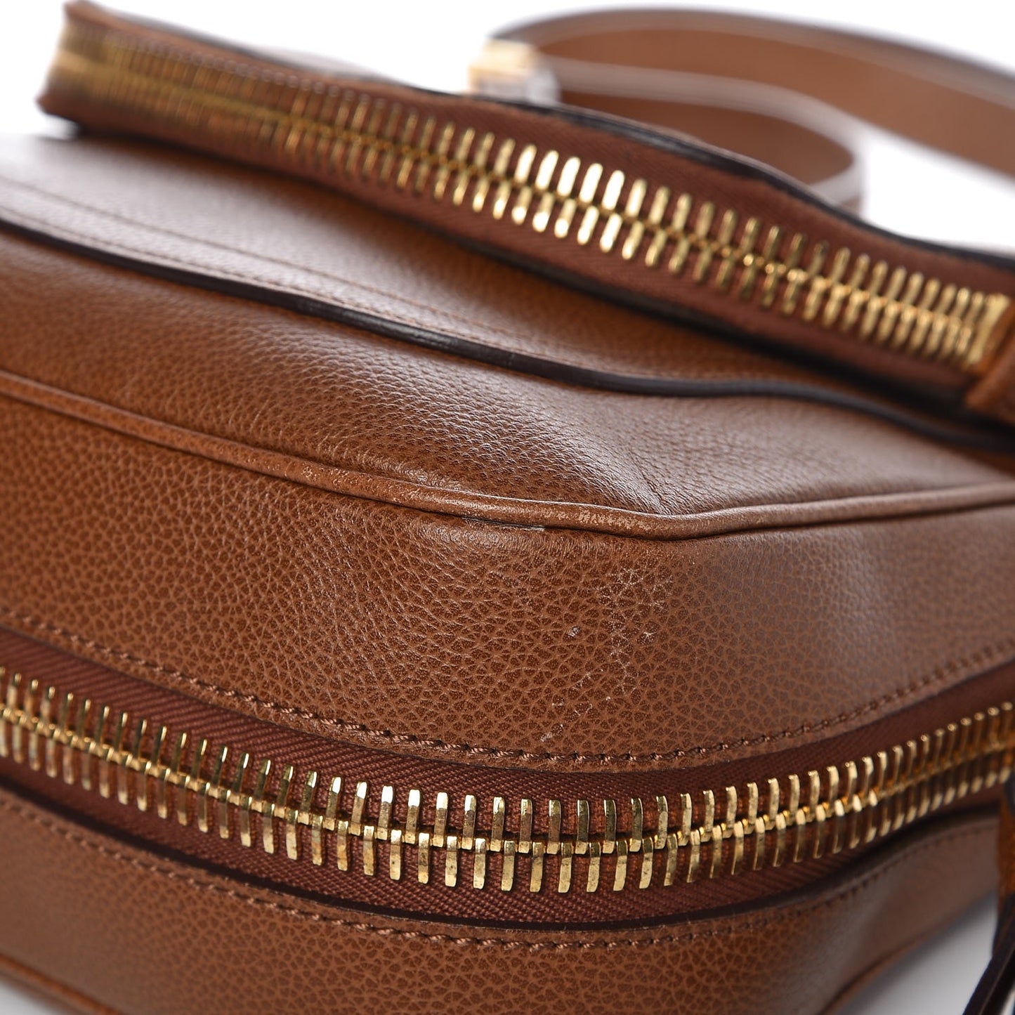 Pebbled Calfskin Medium Jennifer Caramel