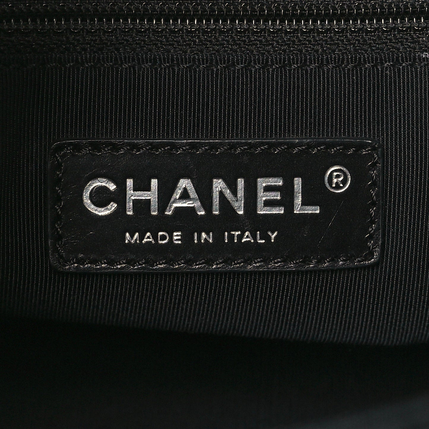 Calfskin Small Cerf Executive Shopper Tote Black