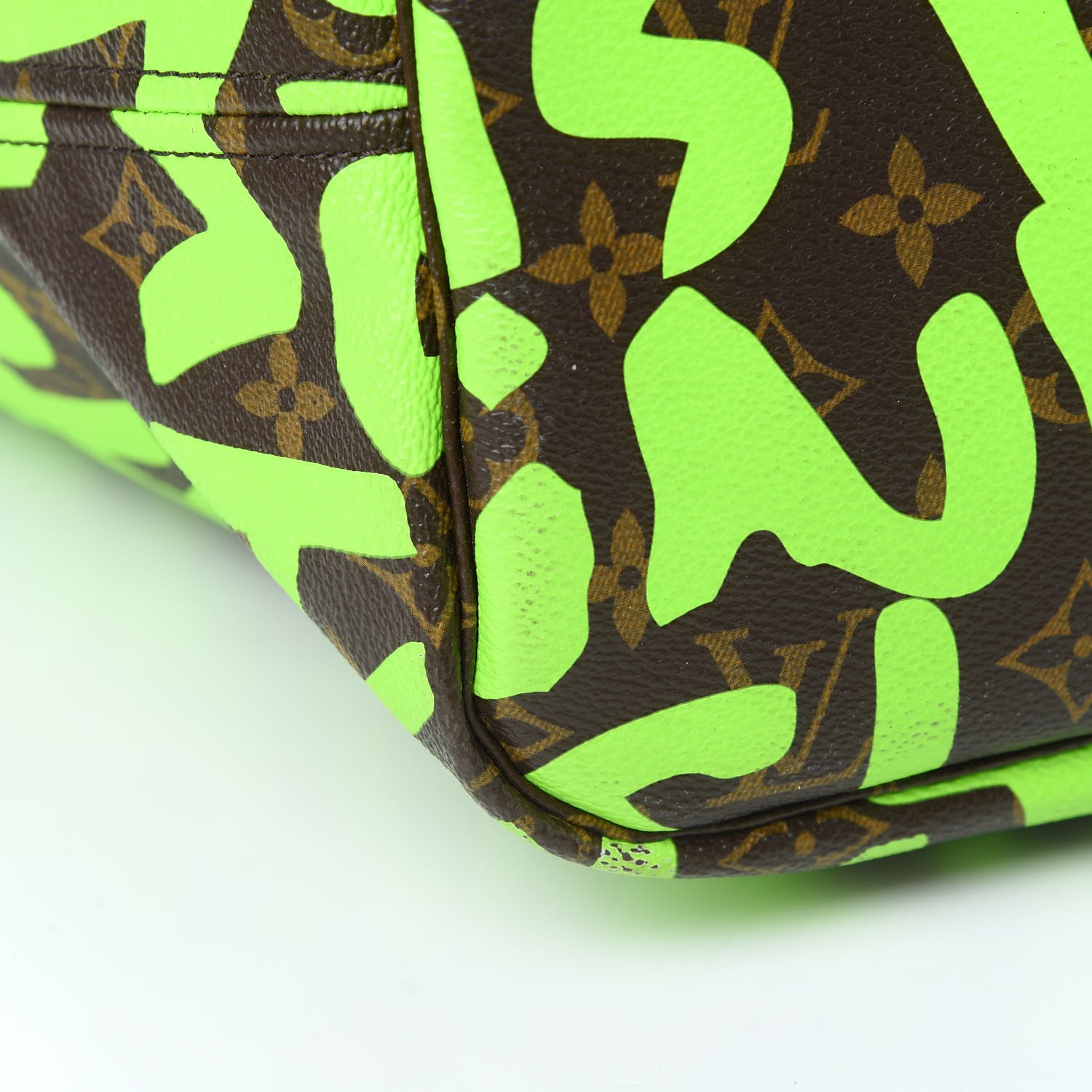 Louis Vuitton Monogram Graffiti Neverfull GM Green 13 of 15