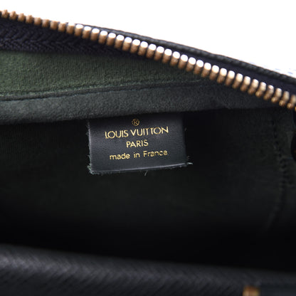 Louis Vuitton Taiga Kendall PM Epicea 5 of 9