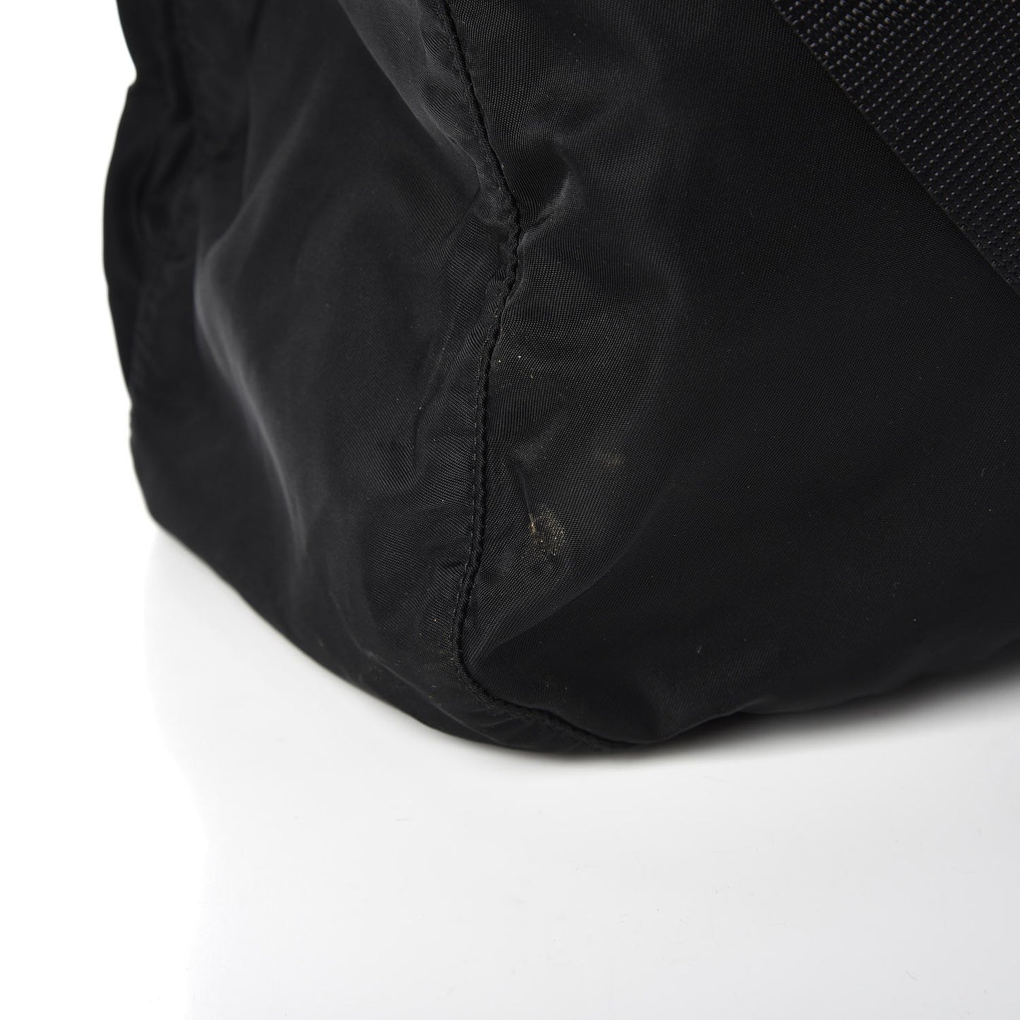 Nylon Vela Messenger Bag Black