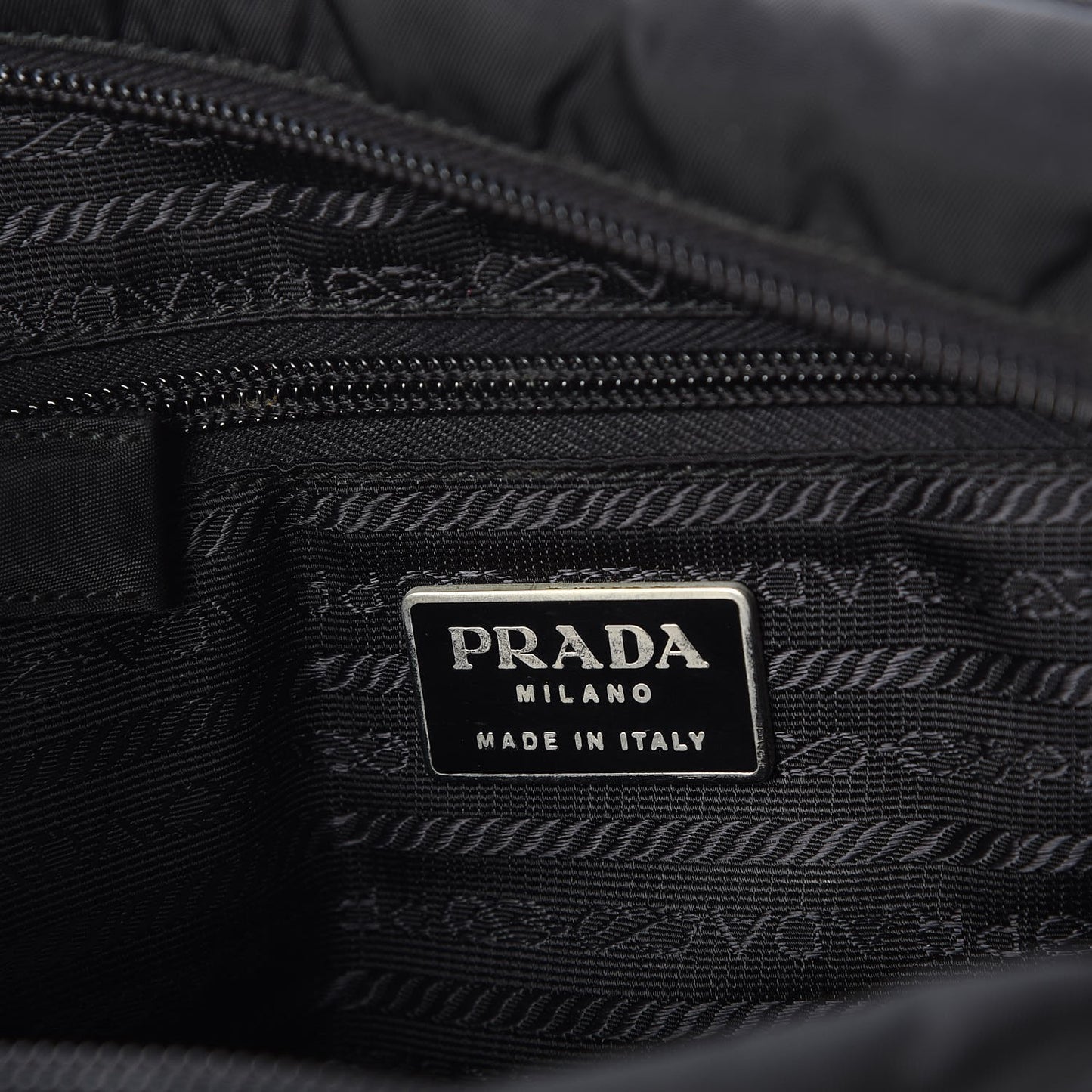 Nylon Saffiano Vela Messenger Bag Nero Black