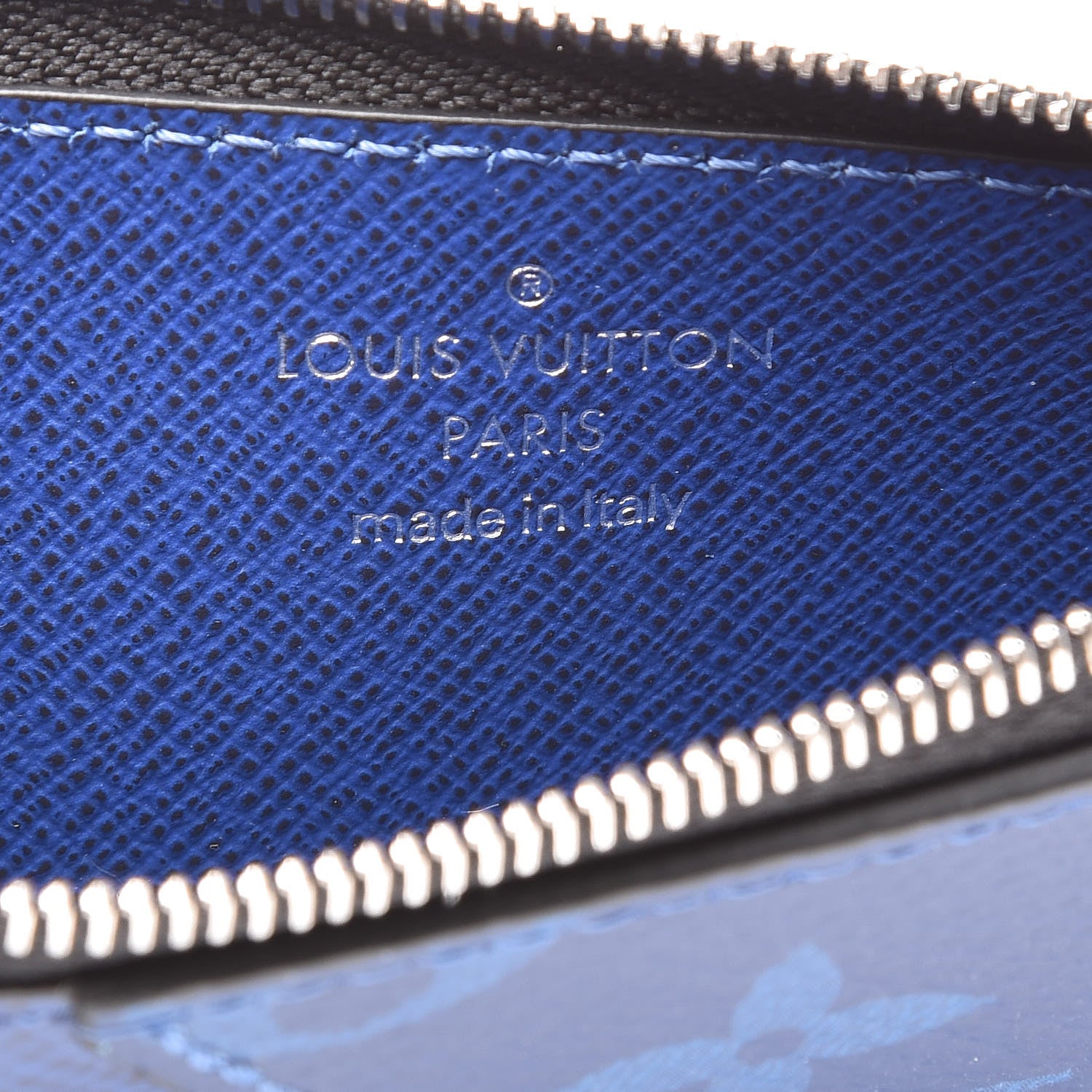 Louis Vuitton Monogram Taiga Coin Card Holder Cobalt 6 of 6