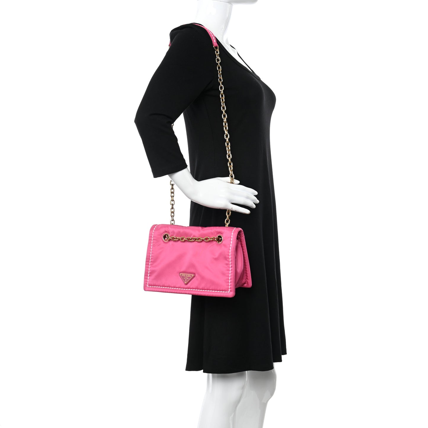 Nylon Tessuto Chain Shoulder Bag Fuxia