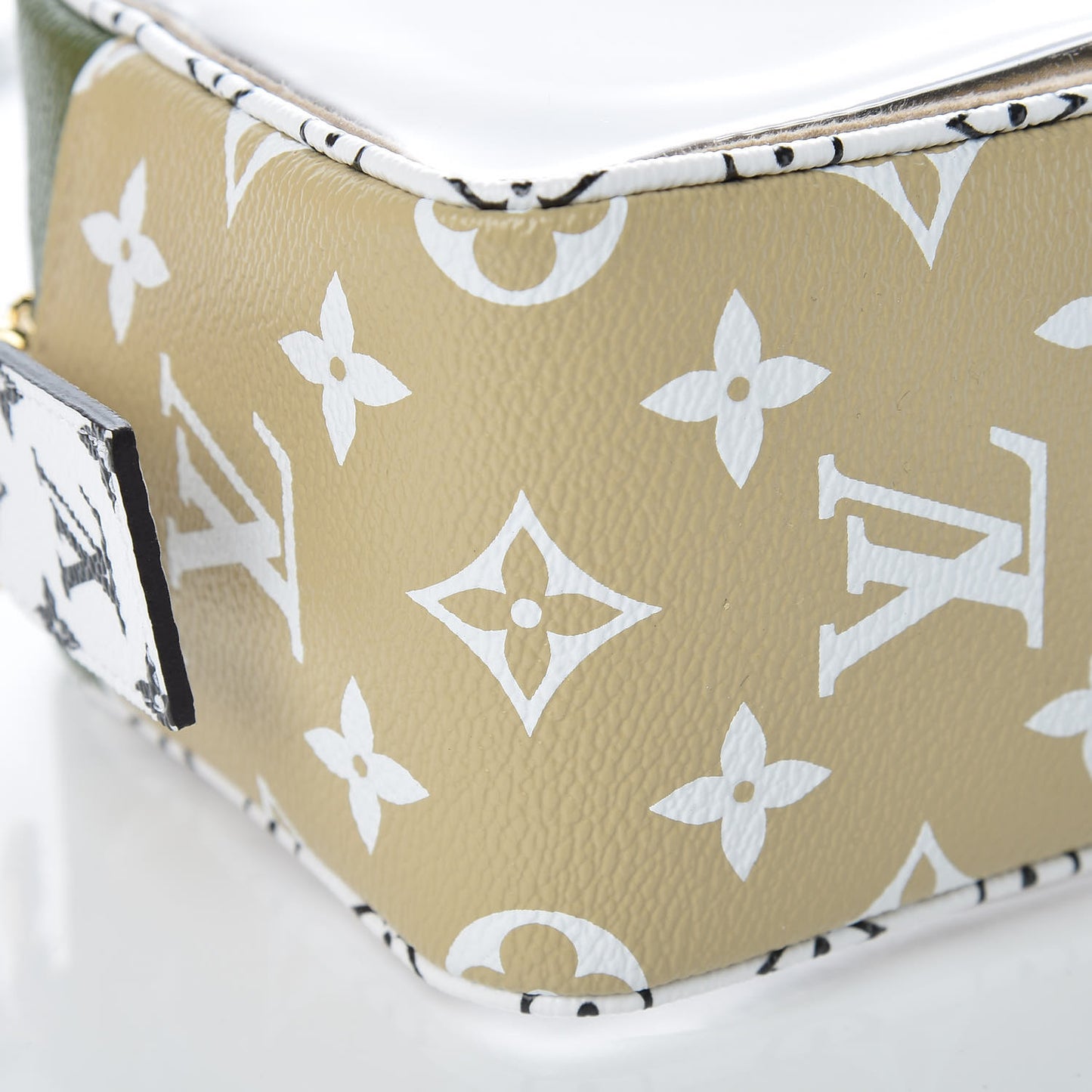 Monogram Giant Beach Pouch Kaki