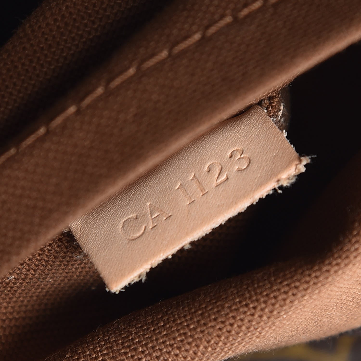Louis Vuitton Monogram Sully MM 9 of 18