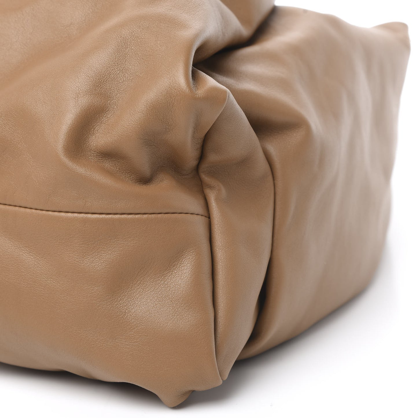 Smooth Butter Calfskin The Shoulder Pouch Cammello