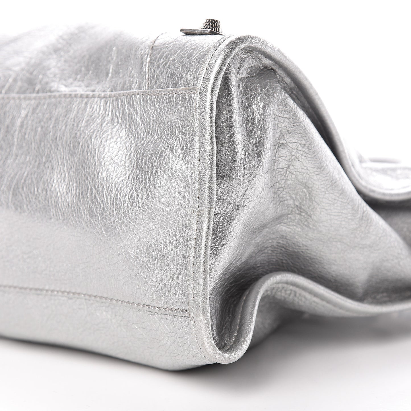 Agneau Giant 12 Silver Hardware City Gris Aluminum