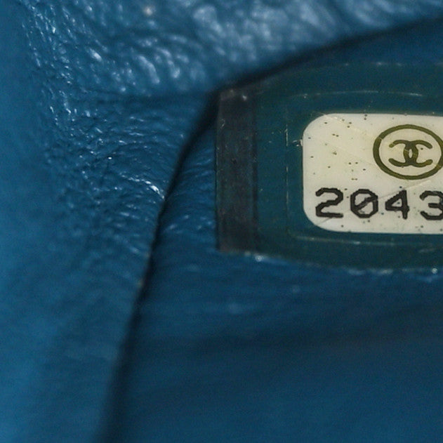 Pearly Caviar Quilted Medium Double Flap Blue