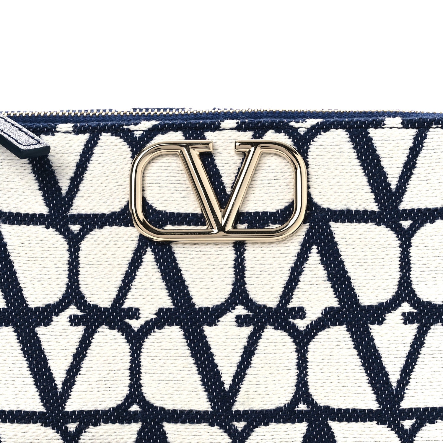Valentino Garavani Toile Iconographe Cotton Medium Vlogo Wristlet Cosmetic Case White Worker 6 of 11