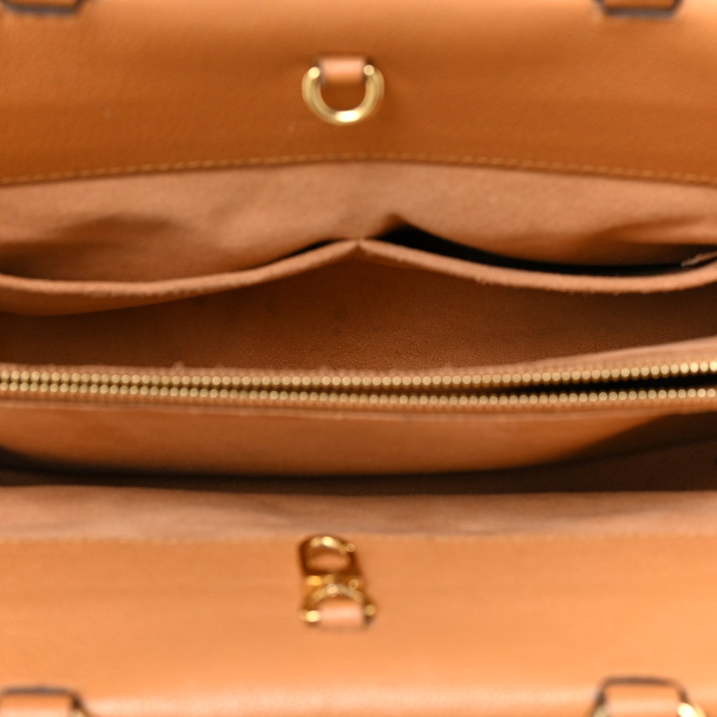 Monogram Venus Epice