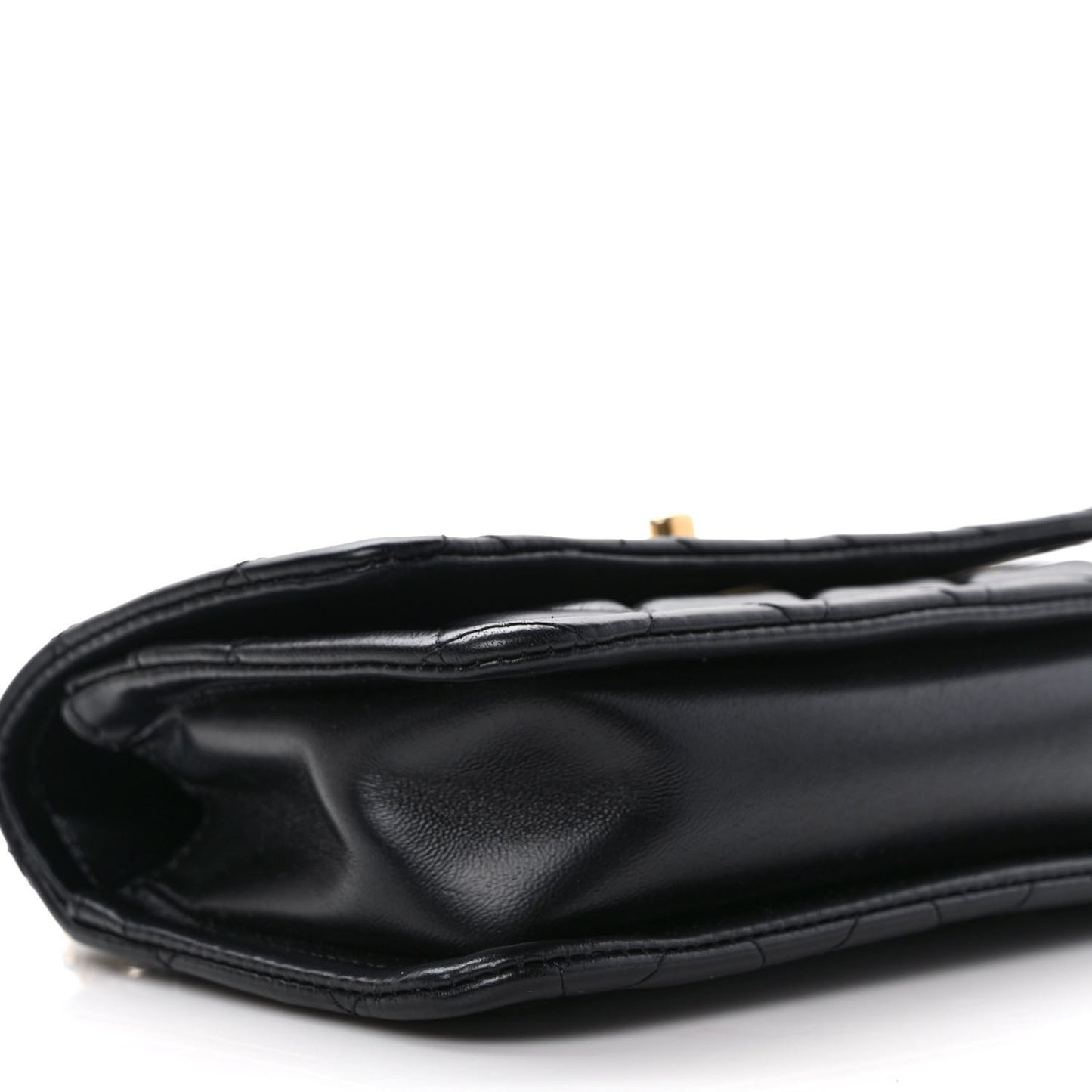 Shiny Lambskin Flap Clutch With Chain Black