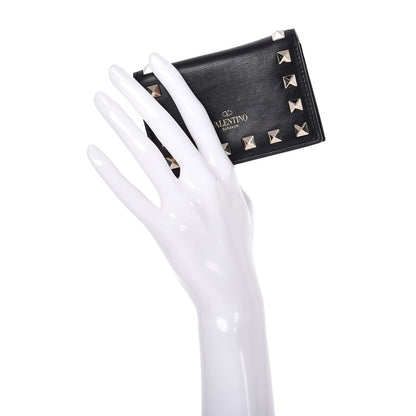 Valentino Garavani Calfskin Rockstud Bi-Fold Card Holder Black 2 of 9