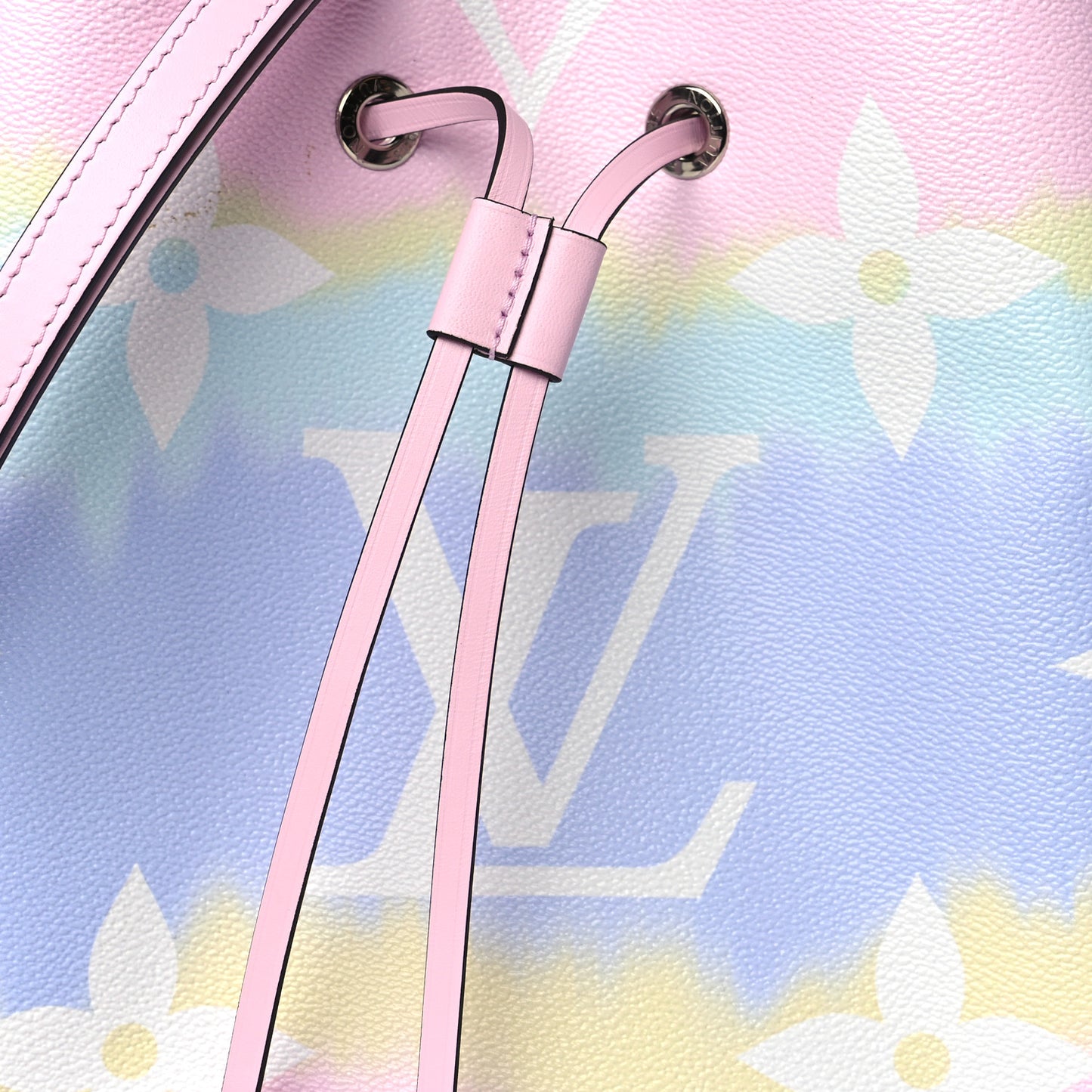 Monogram Escale Neonoe MM Pastel