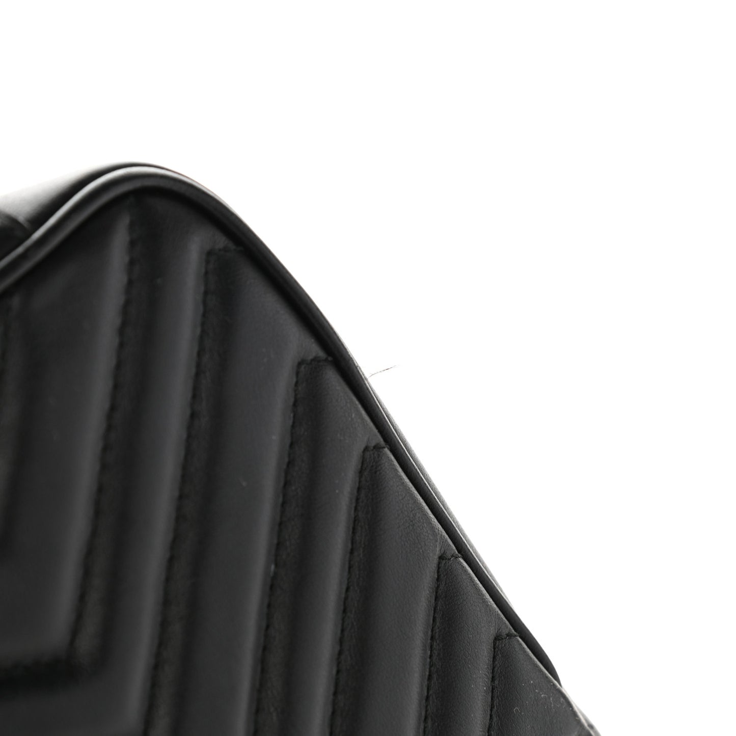 Calfskin Matelasse Small GG Marmont Shoulder Bag Black