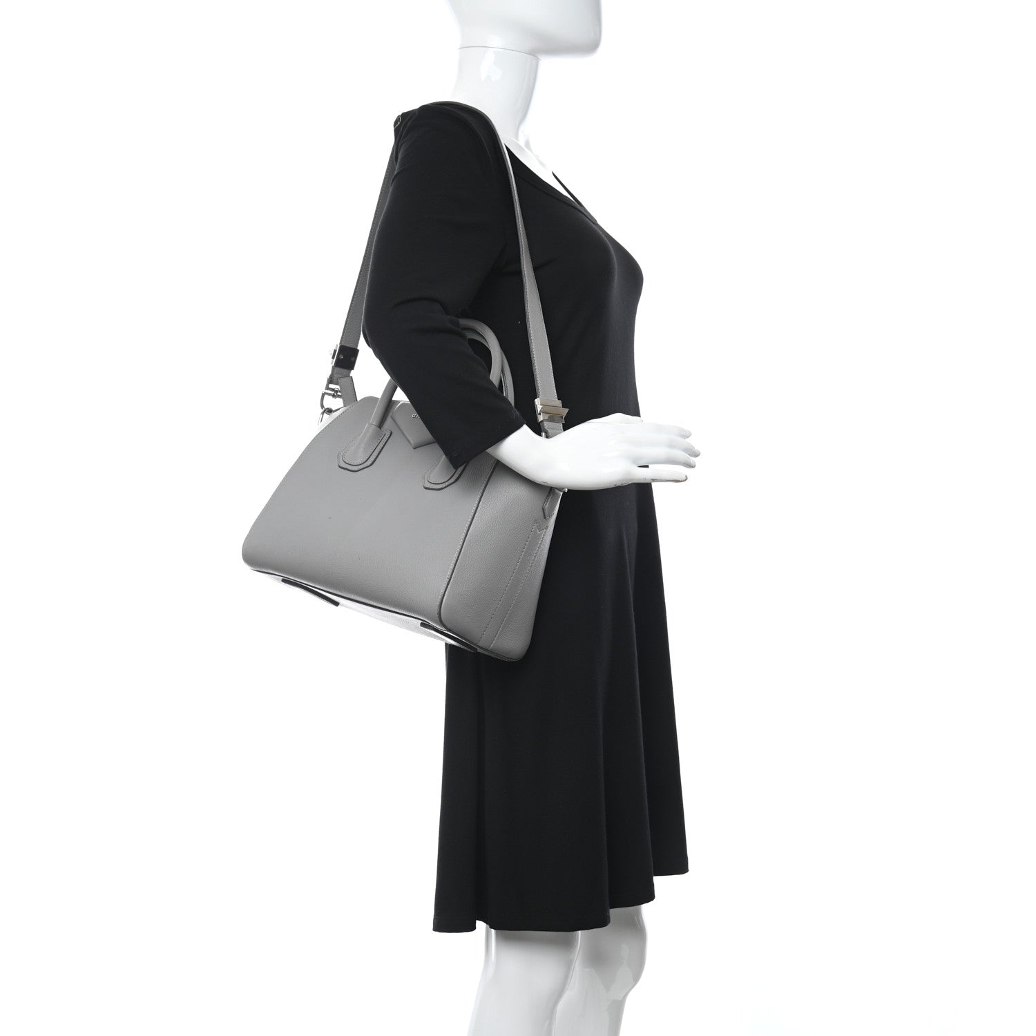 Givenchy Sugar Goatskin Small Antigona Pearl Grey 2 of 17