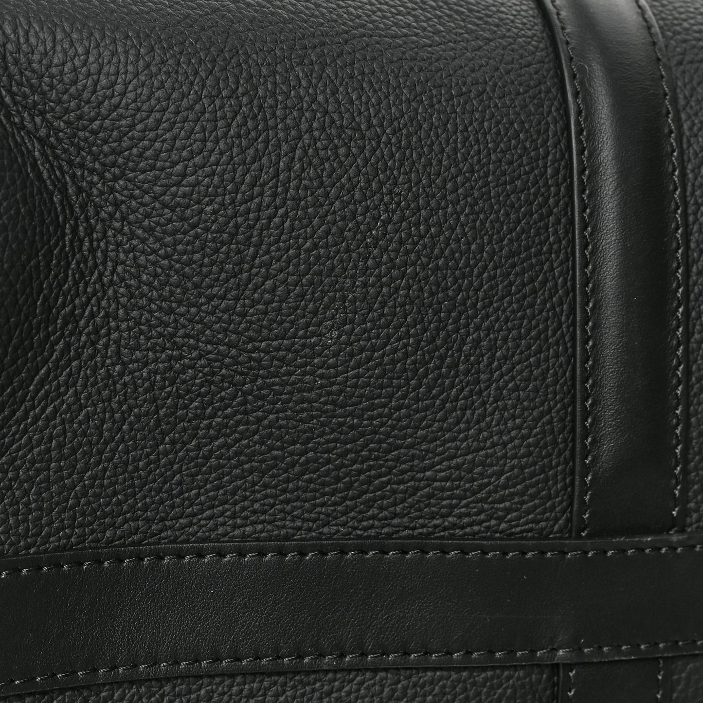 Grained Calfskin Aerogram Keepall Bandouliere 40 Black