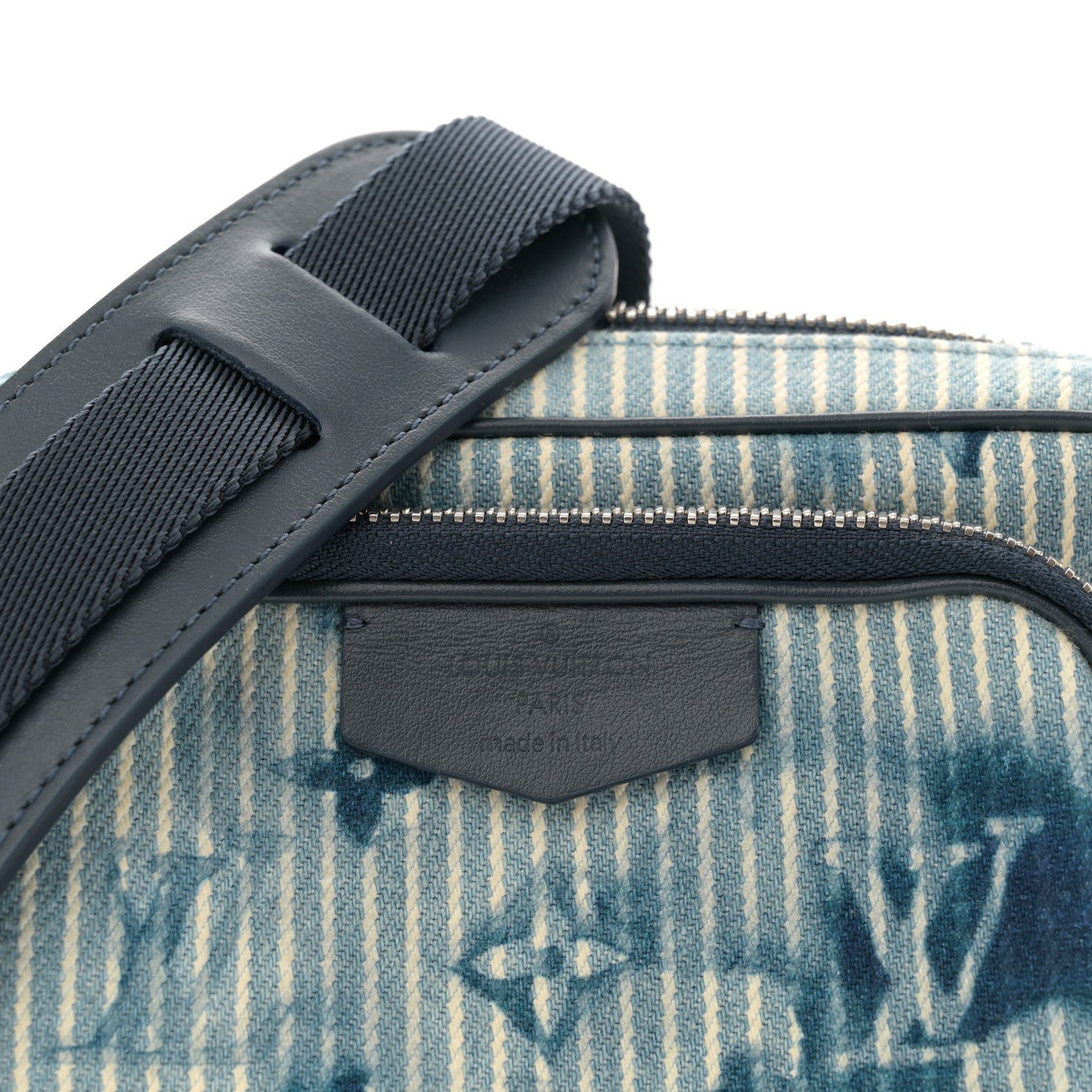 Louis Vuitton Hickory Stripes Denim Monogram Watercolor Outdoor Pouch Blue 7 of 10
