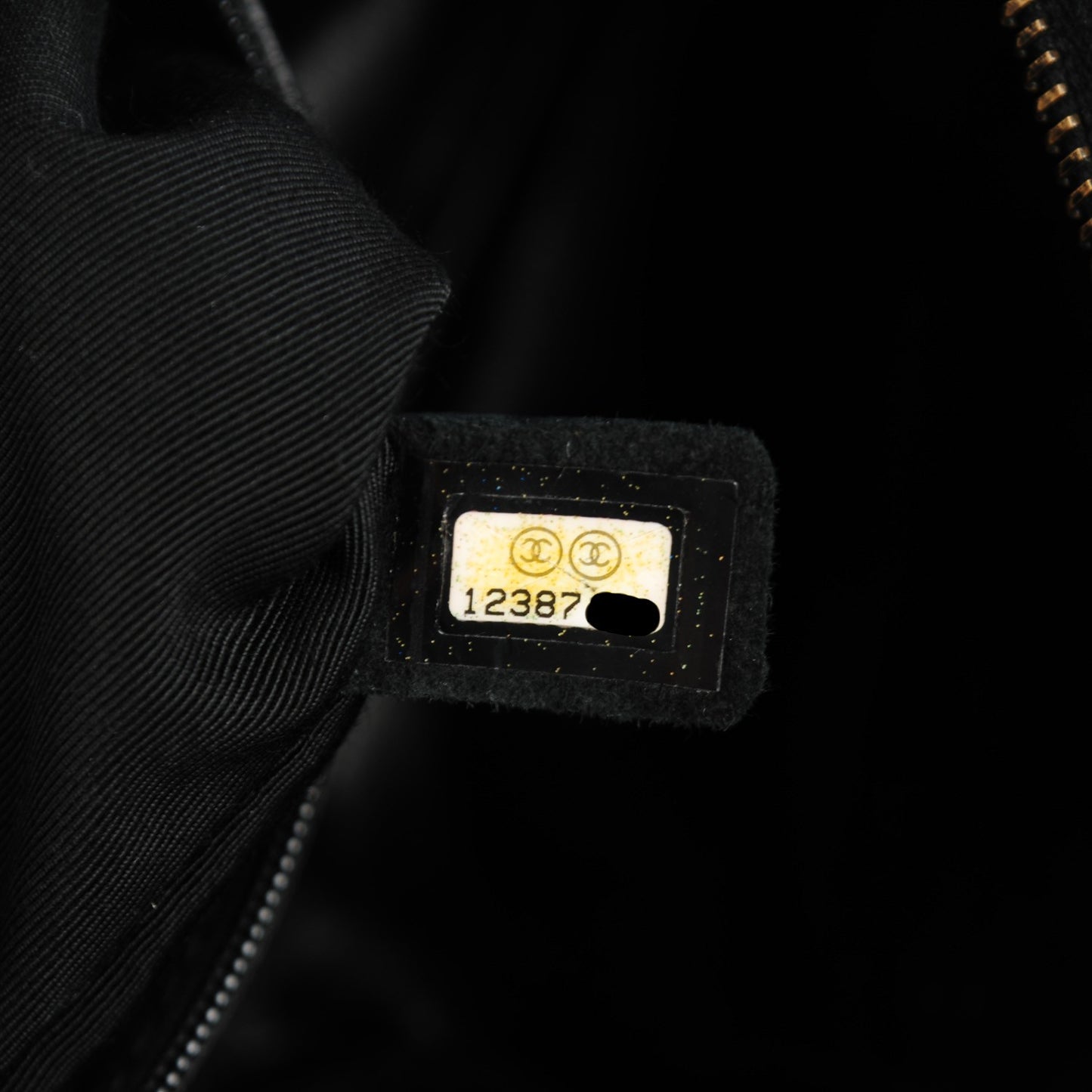 Metallic Aged Calfskin Quilted Medium Reissue Camera Case Black