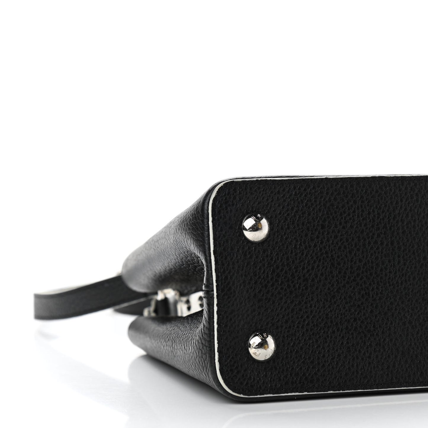 Taurillon Stitched Capucines PM Black