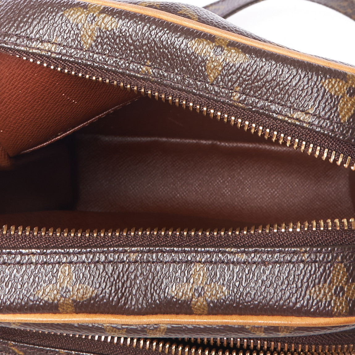 Monogram Amazone