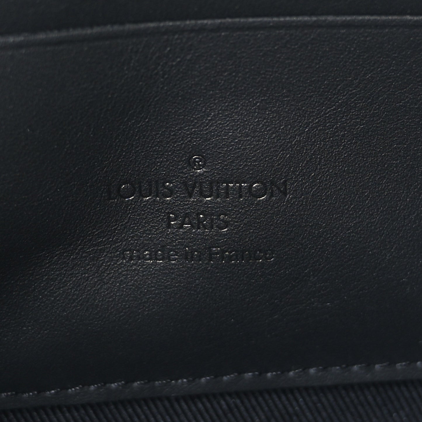 Calfskin Aerogram Alpha Wearable Wallet Black