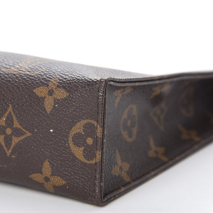 Louis Vuitton Monogram Toiletry Pouch 26 14 of 28
