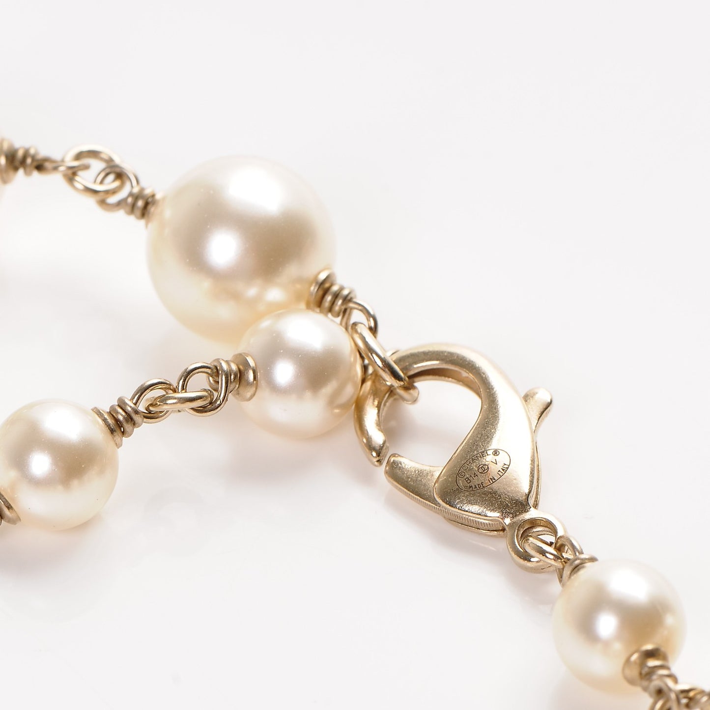 Pearl CC Long Necklace Gold