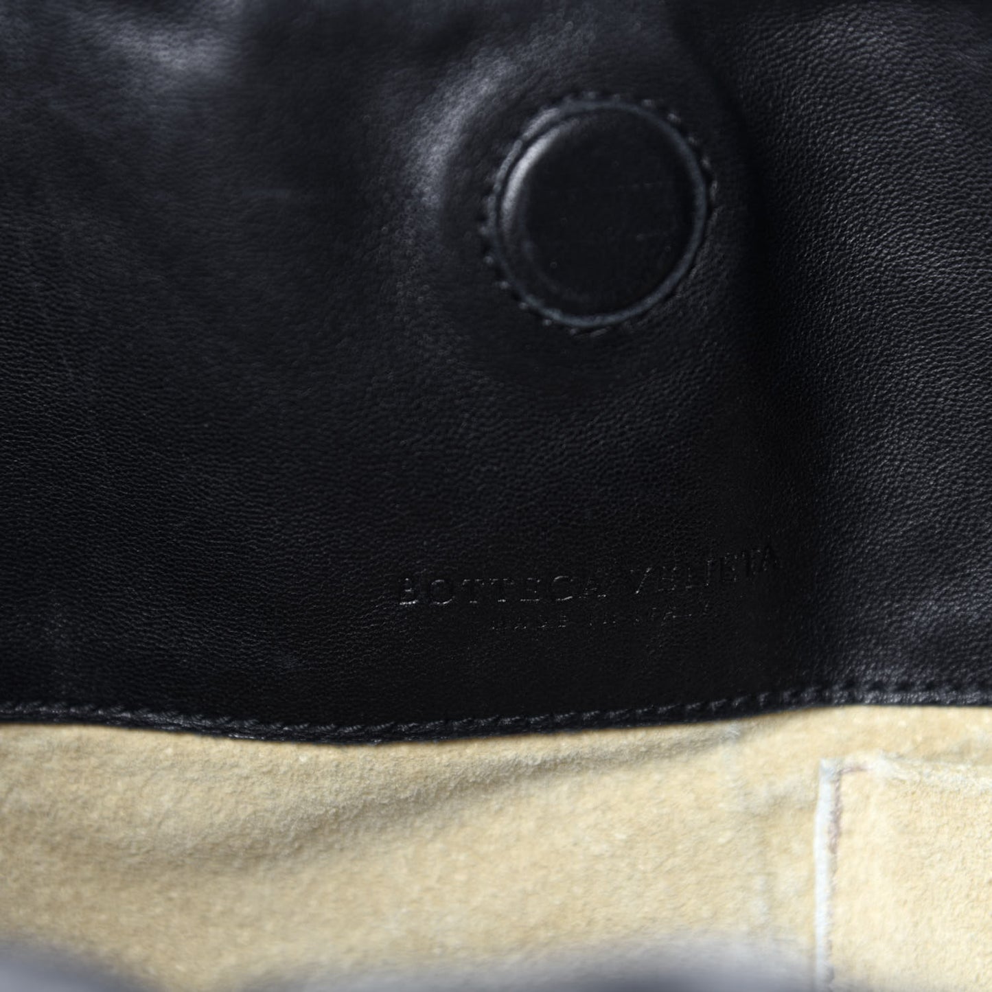Nappa Intrecciato Medium Campana Black