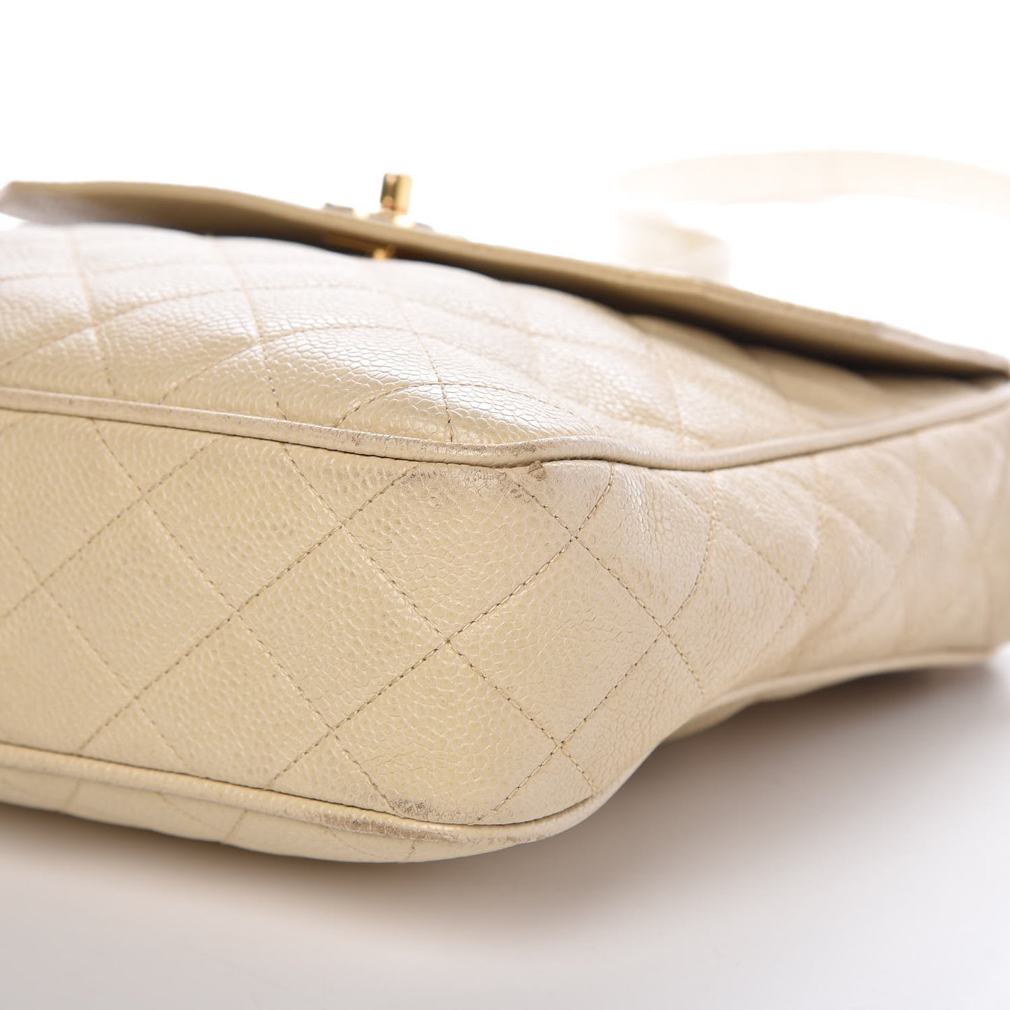 Caviar Quilted Shoulder Bag Beige Clair
