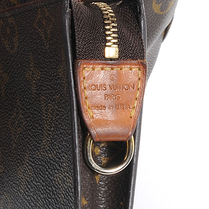 Monogram Petit Bucket 23