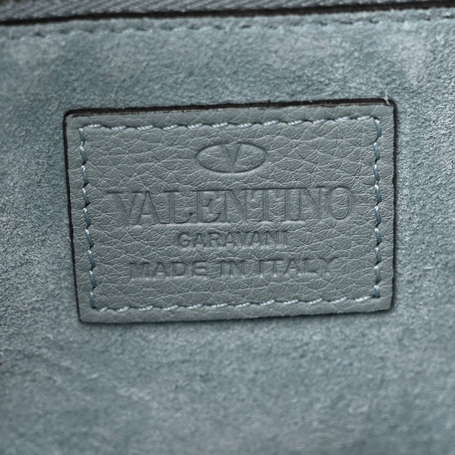 Valentino Garavani Grained Calfskin Rockstud Bucket Bag Amadeus 6 of 9