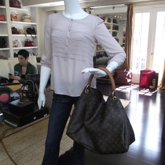 Louis Vuitton Monogram Artsy GM 2 of 9