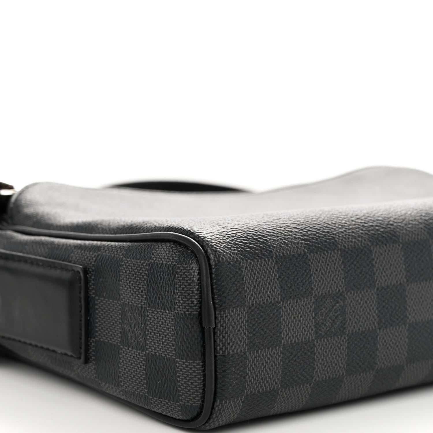 Louis Vuitton Damier Graphite Dayton Reporter PM 7 of 8