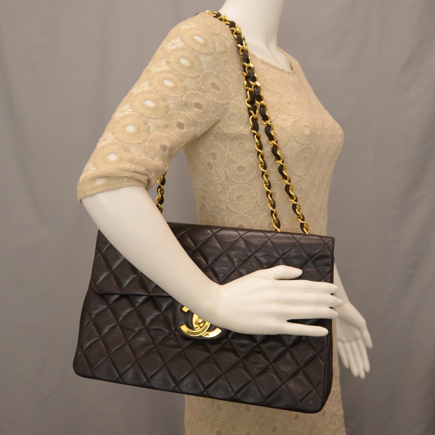 Lambskin XL Jumbo Flap Black