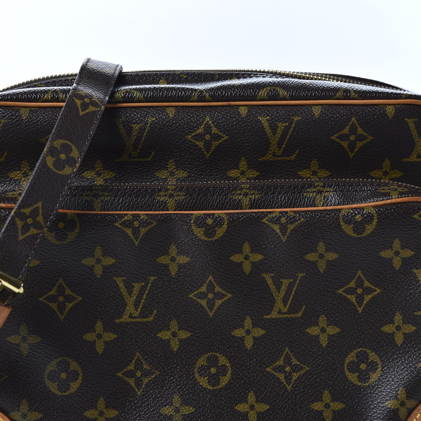 Monogram Nil 28