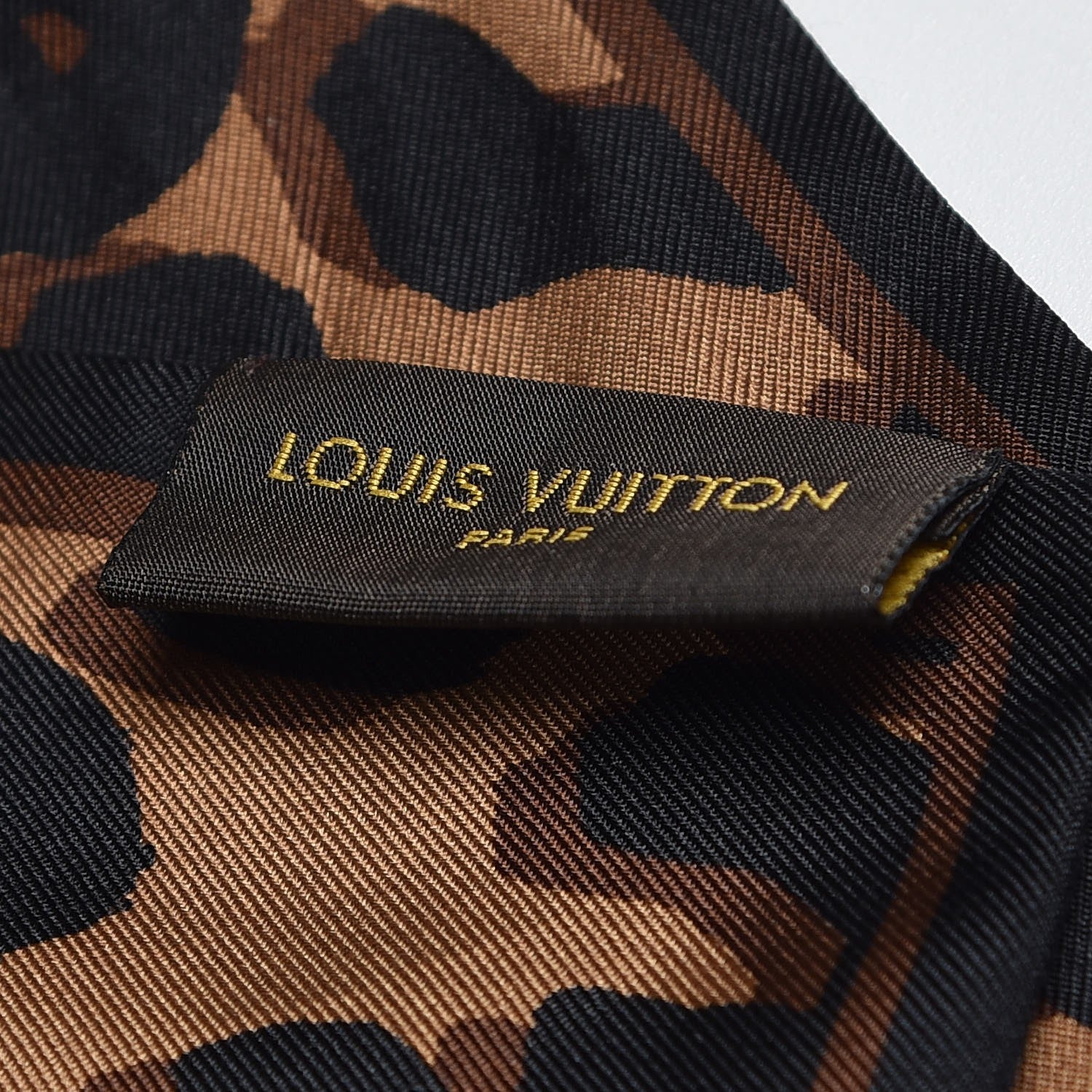 Louis Vuitton Silk Leopard Bandeau Scarf Marron 3 of 4