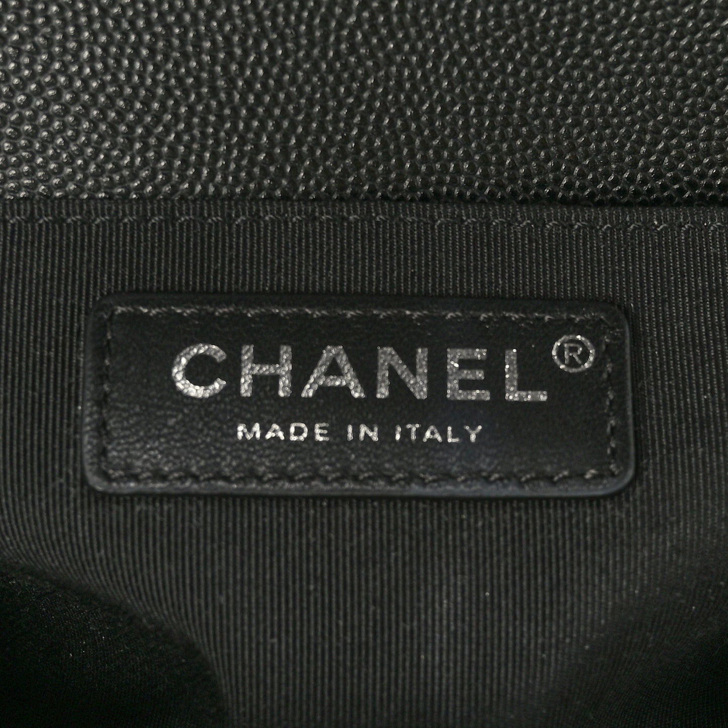 Caviar Quilted Medium Boy Flap Black