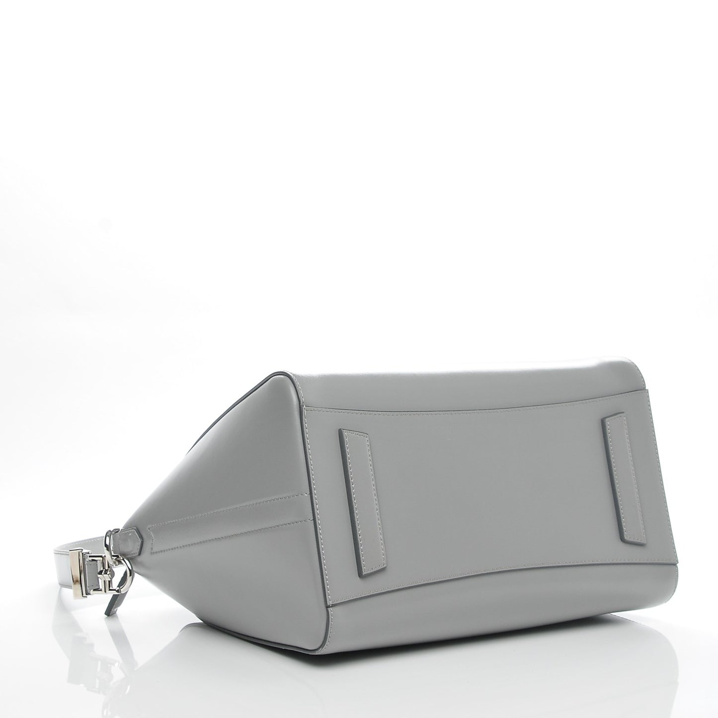 Shiny Lord Calfskin Medium Antigona Pearl Grey