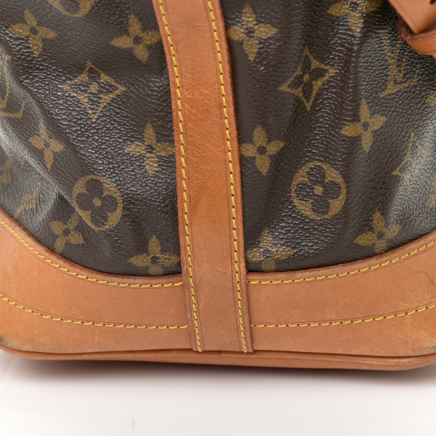 Monogram Noe
