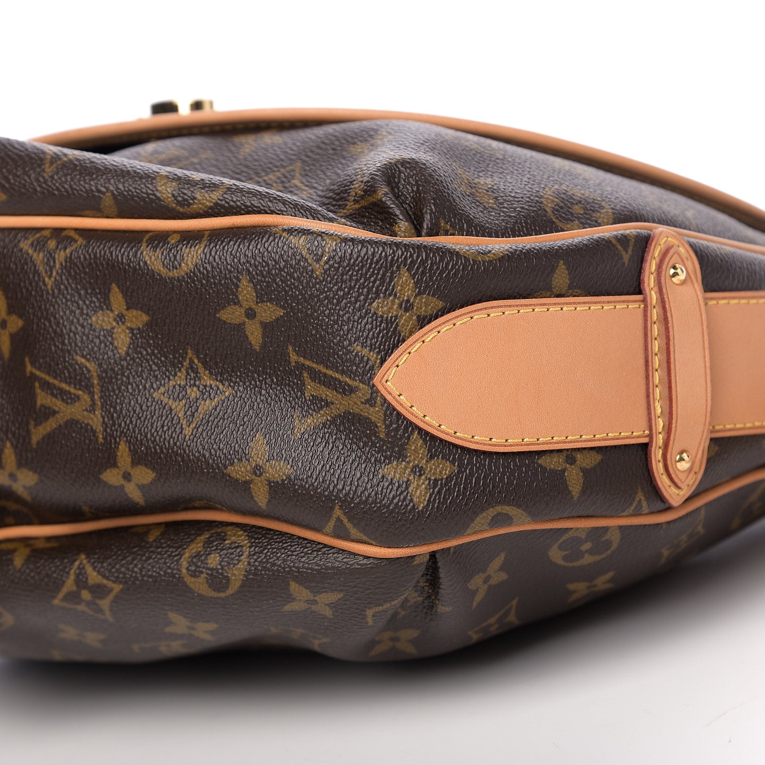 Louis Vuitton Monogram Tulum GM 8 of 8