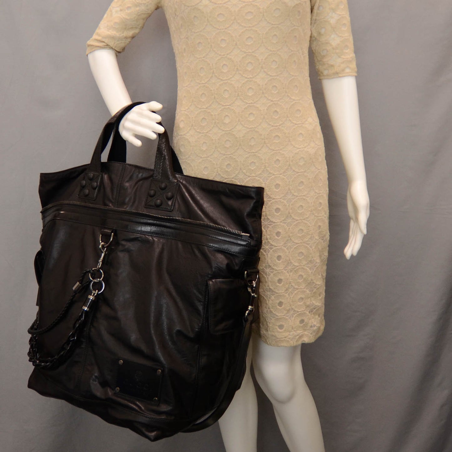 Mens Leather Large Crest Trademark Tote Black