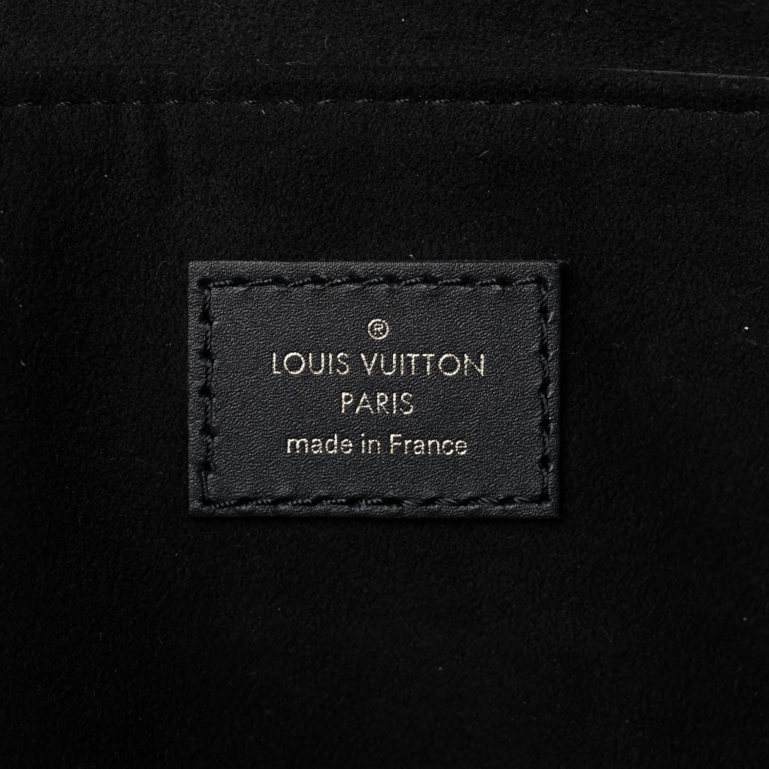 Louis Vuitton Damier Ebene Beaubourg MM 6 of 12