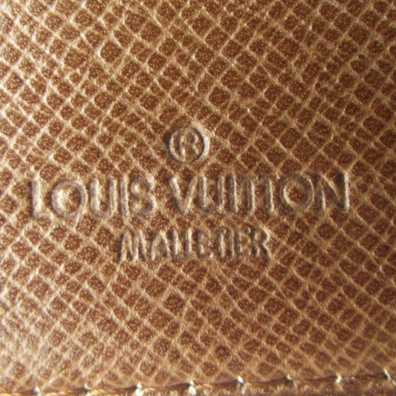 Louis Vuitton Monogram Passport Cover 4 of 5