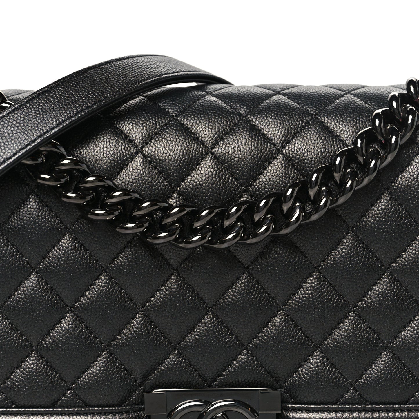 Caviar Quilted Medium Boy Flap So Black
