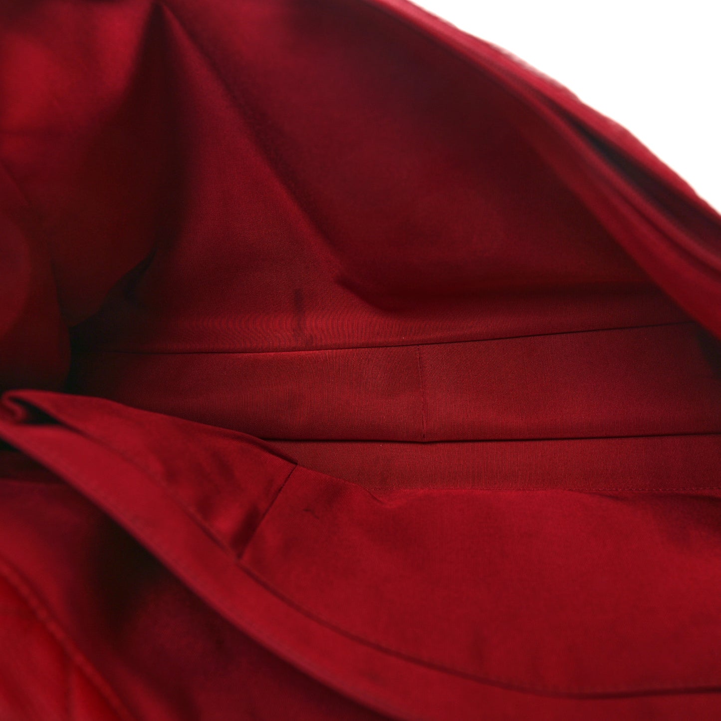 Calfskin Quilted XXL Travel Flap Bag Red