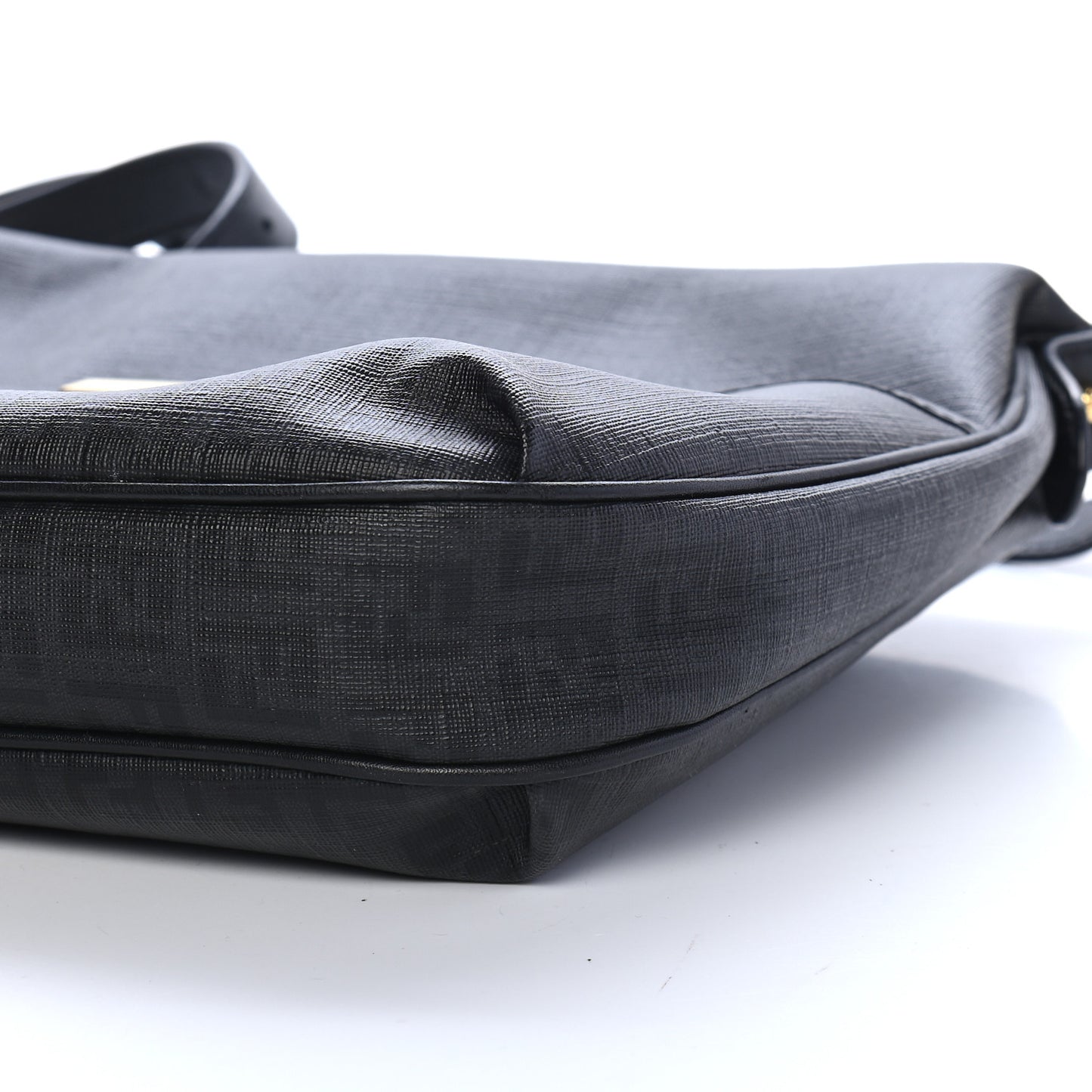 Zucchino Spalmati Vitello Messenger Bag Black